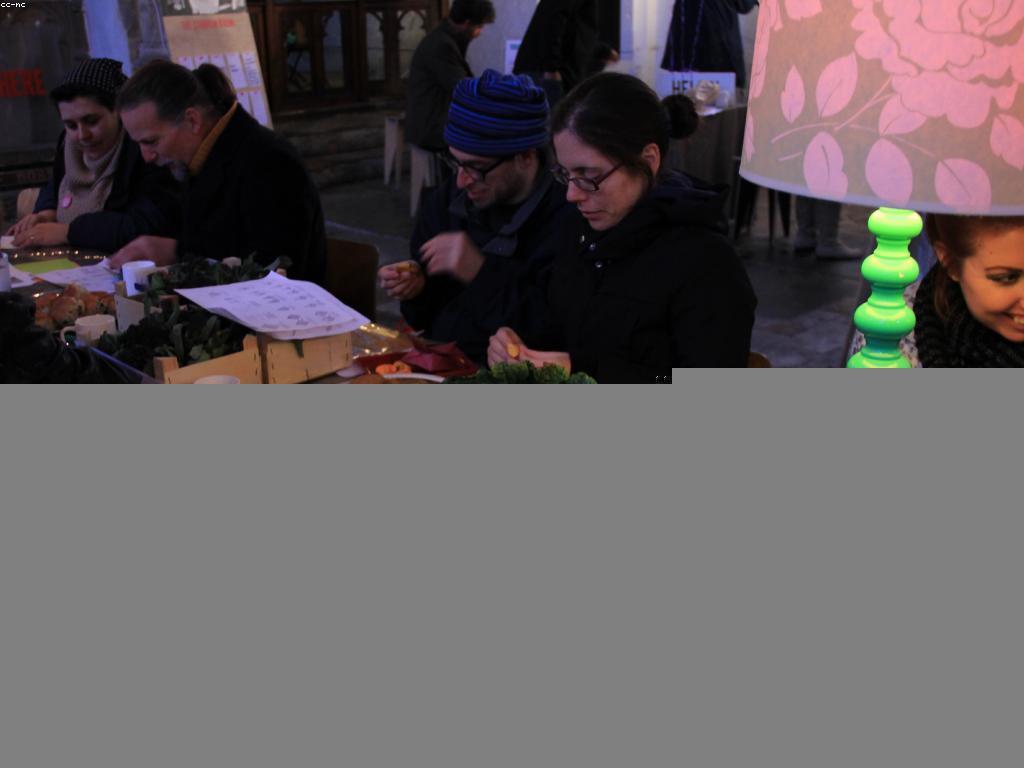 កំណត់ត្រានៃភាពជឿជាក់និងការត្រួតពិនិត្យ